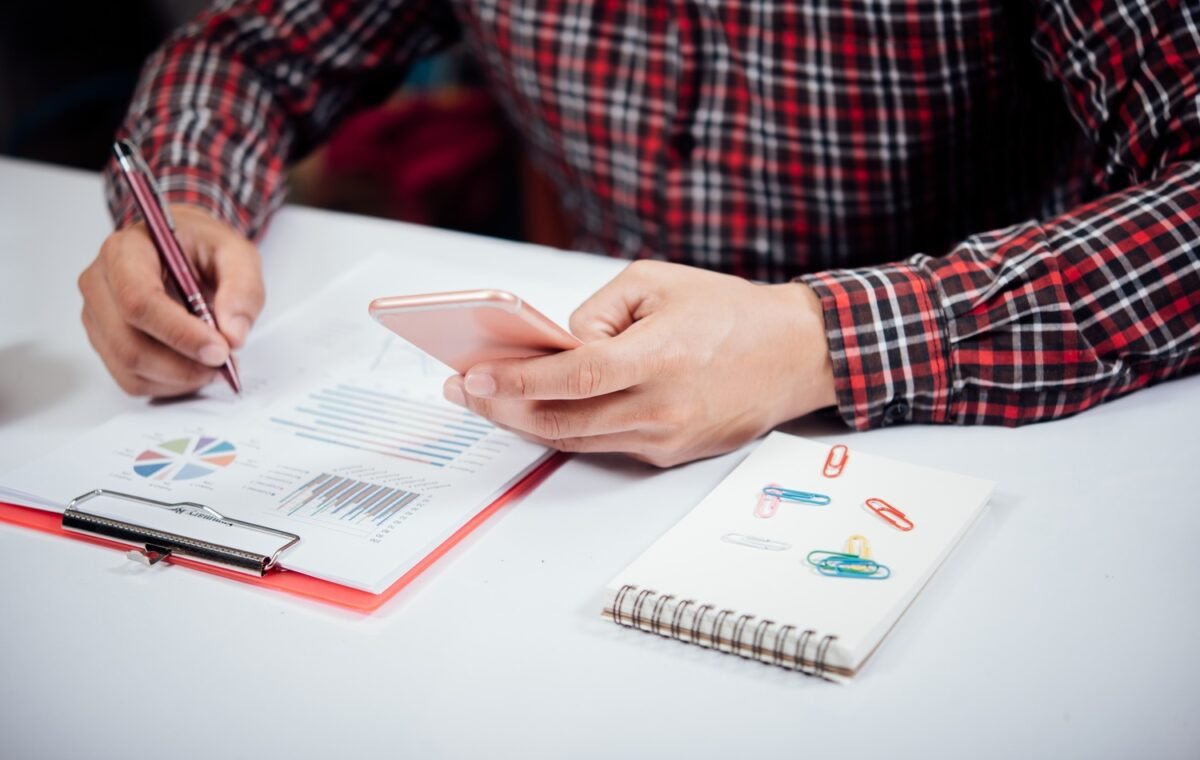 Guest Post Outreach Our Manual Process from Prospecting to Reporting
